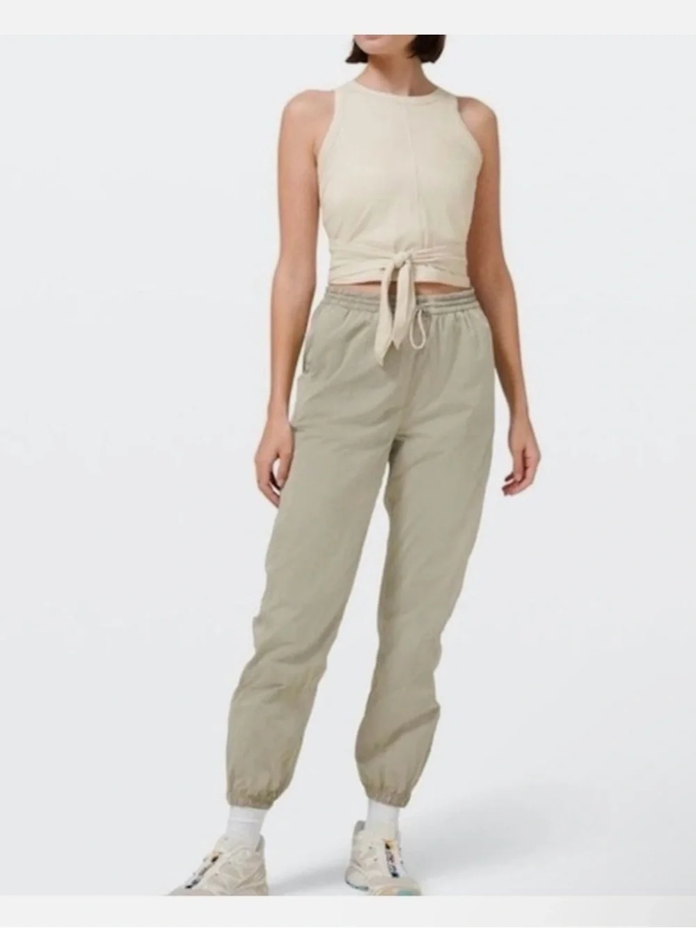 Lululemon Evergreen Track Pant Size 10 Cafe Au Lait Water Repel Windproof Pocket